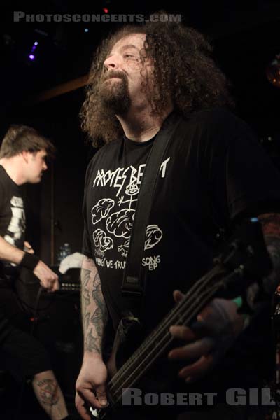 NAPALM DEATH - 2014-04-14 - PARIS - La Fleche d'Or - Mark Andrew Greenway - Shane Thomas Embury